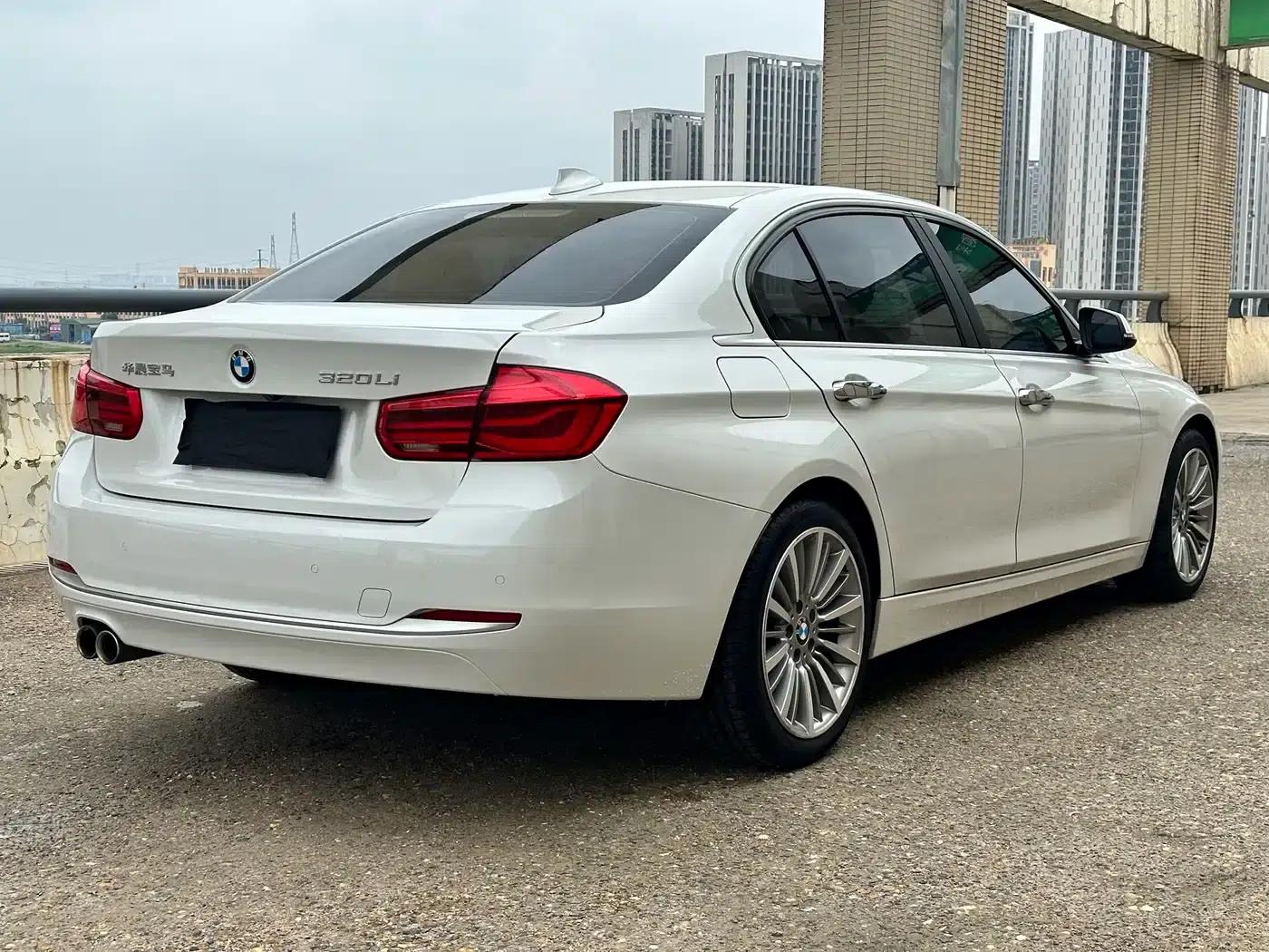 BMW 3 Series 2019 320Li Fashion Edition — миниатюра 5