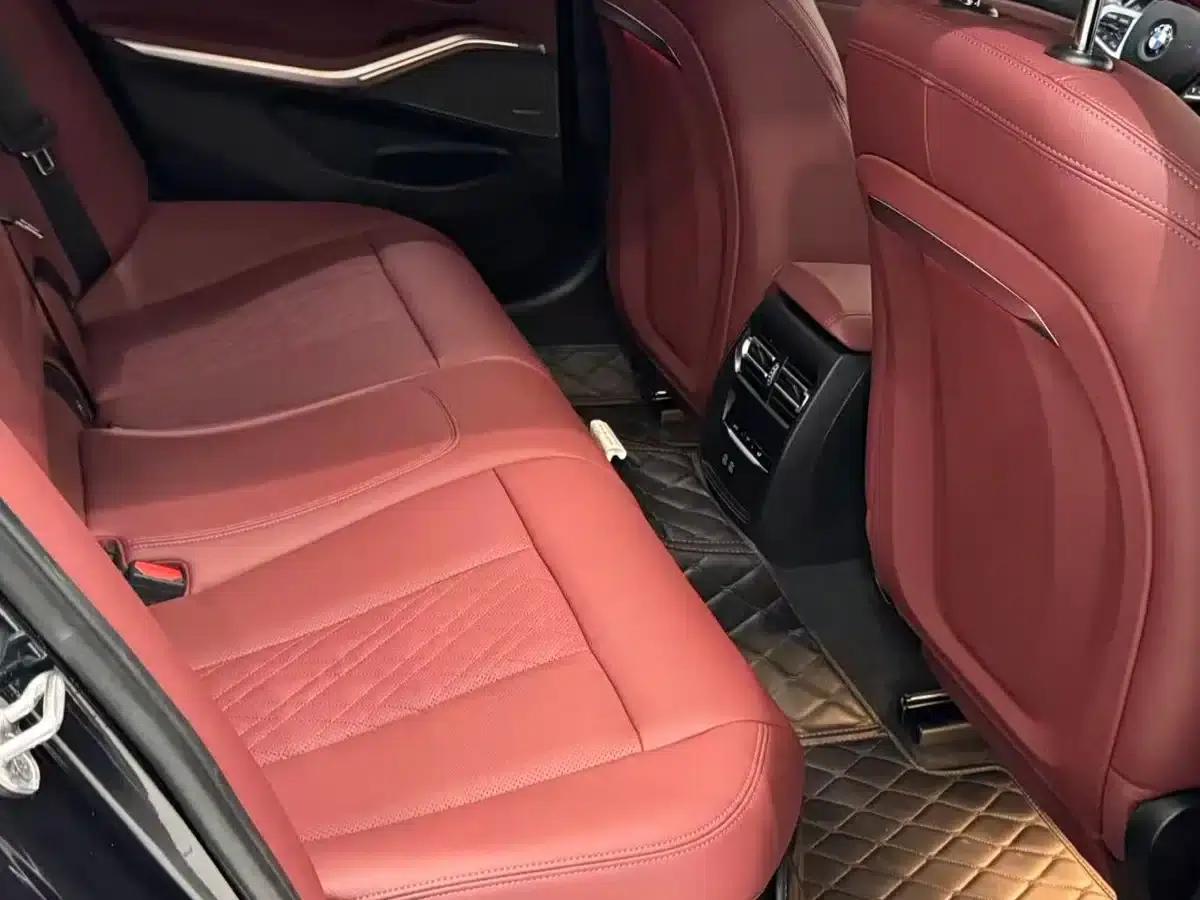 2024 BMW 3 Series 325i M Sport Shadow Edition — миниатюра 6