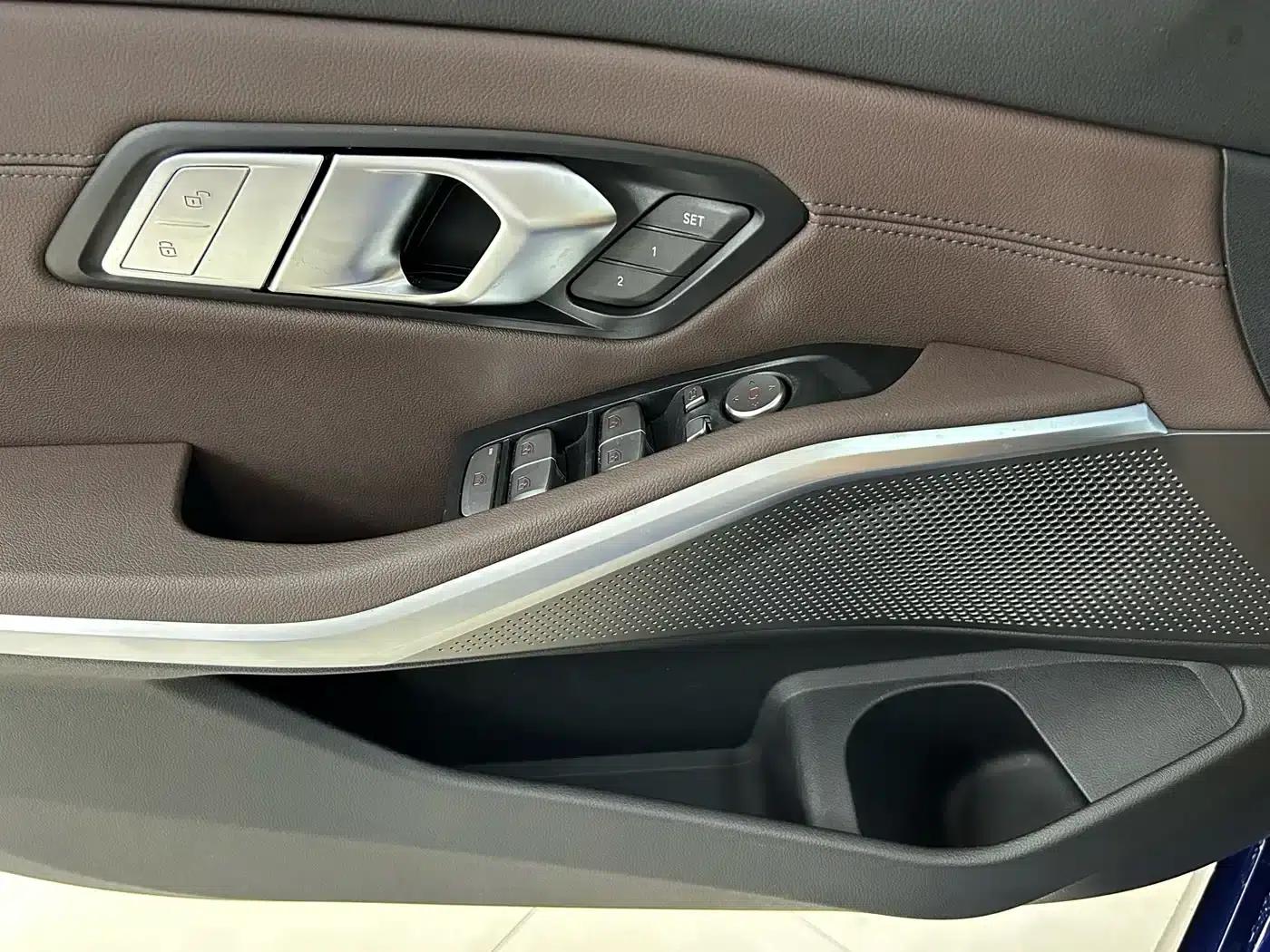 2020 BMW 3 Series 320Li M Sport Package — миниатюра 18