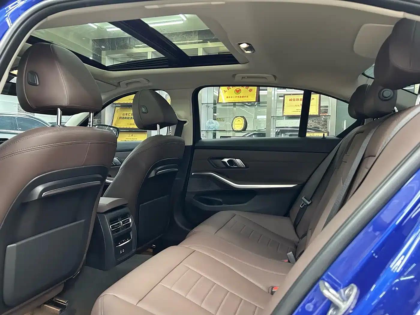 2020 BMW 3 Series 320Li M Sport Package — миниатюра 10