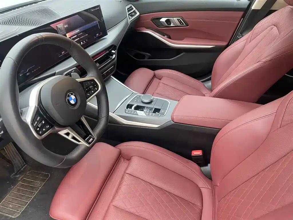2025 BMW 3 Series 325i M Sport Package — миниатюра 8