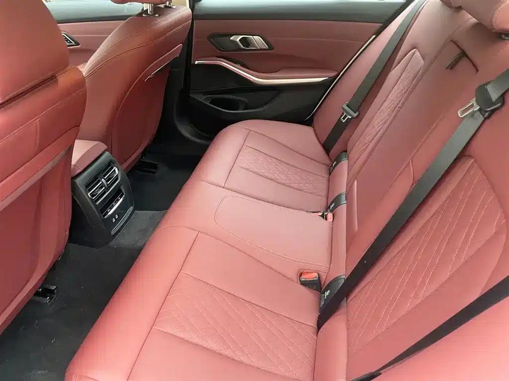 2025 BMW 3 Series 325i M Sport Package — миниатюра 9