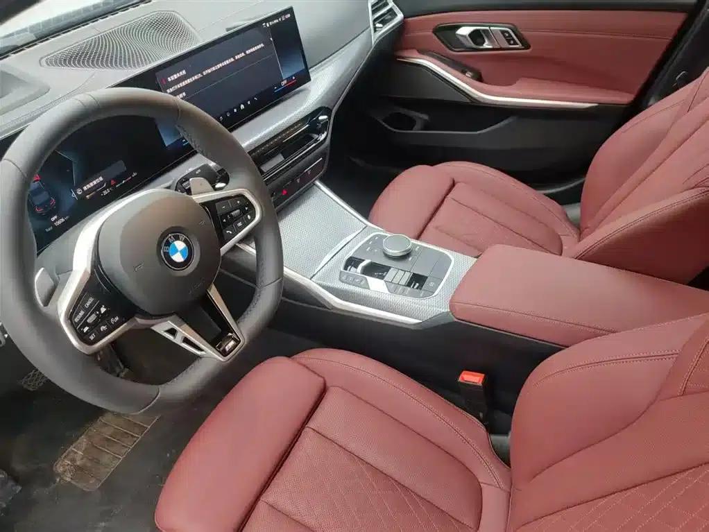 2025 BMW 3 Series 330i M Sport Shadow Edition — миниатюра 8