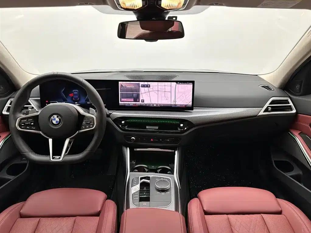 2025 BMW 3 Series 330Li M Sport Shadow Edition — миниатюра 10
