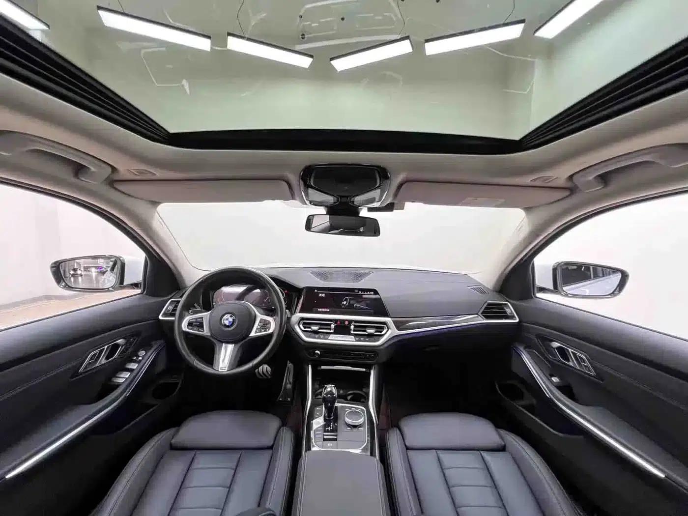 2020 BMW 3 Series 325Li M Sport Package — миниатюра 11