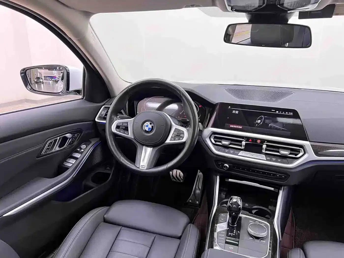 2020 BMW 3 Series 325Li M Sport Package — миниатюра 13