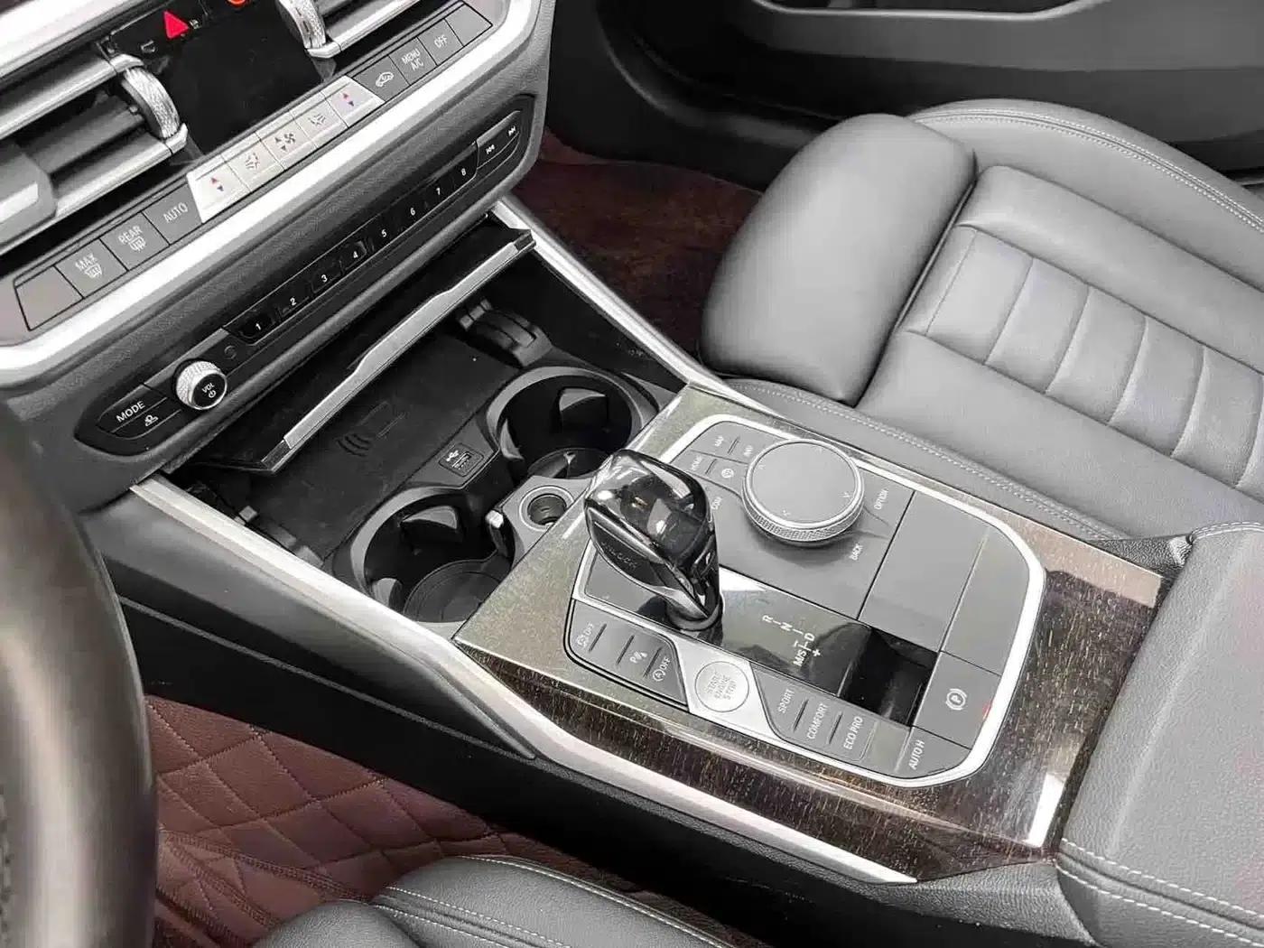 2020 BMW 3 Series 325Li M Sport Package — миниатюра 20