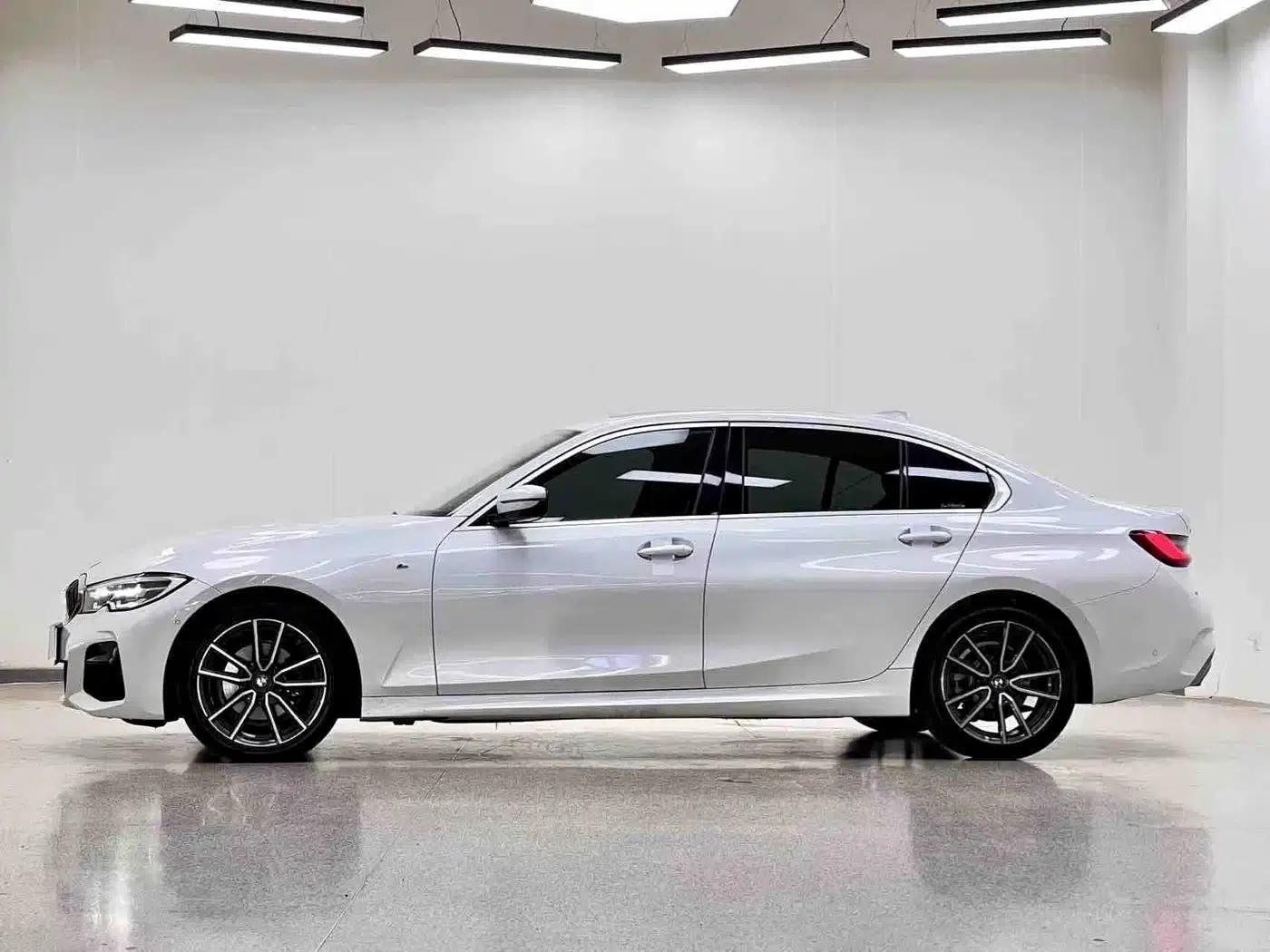 2020 BMW 3 Series 325Li M Sport Package — миниатюра 4