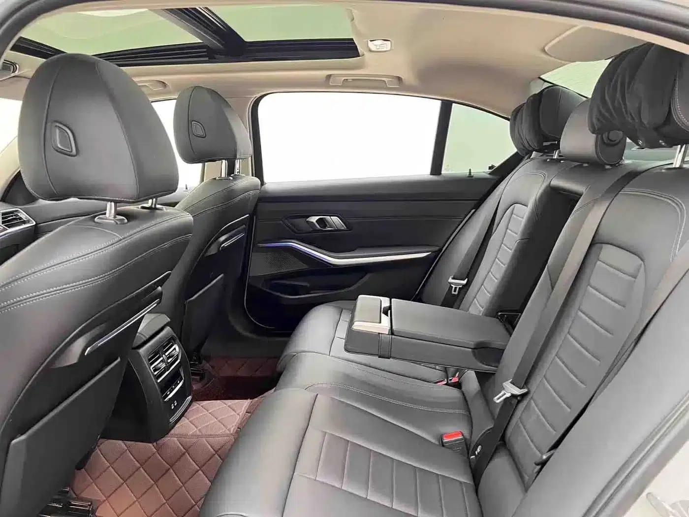 2020 BMW 3 Series 325Li M Sport Package — миниатюра 9
