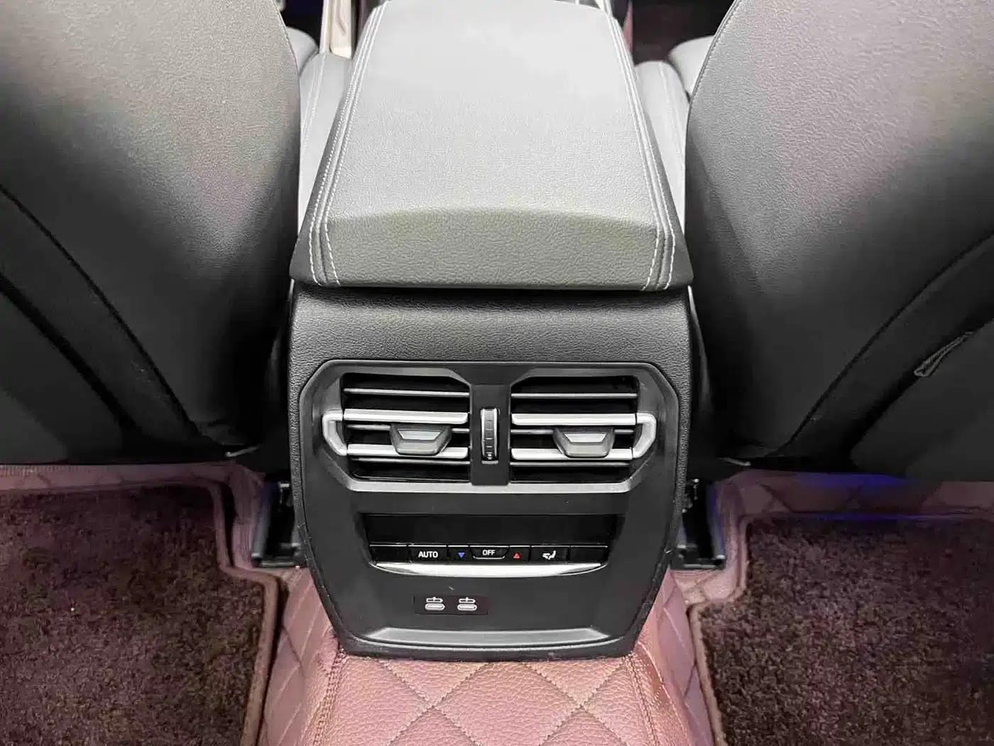 2020 BMW 3 Series 325Li M Sport Package — миниатюра 10