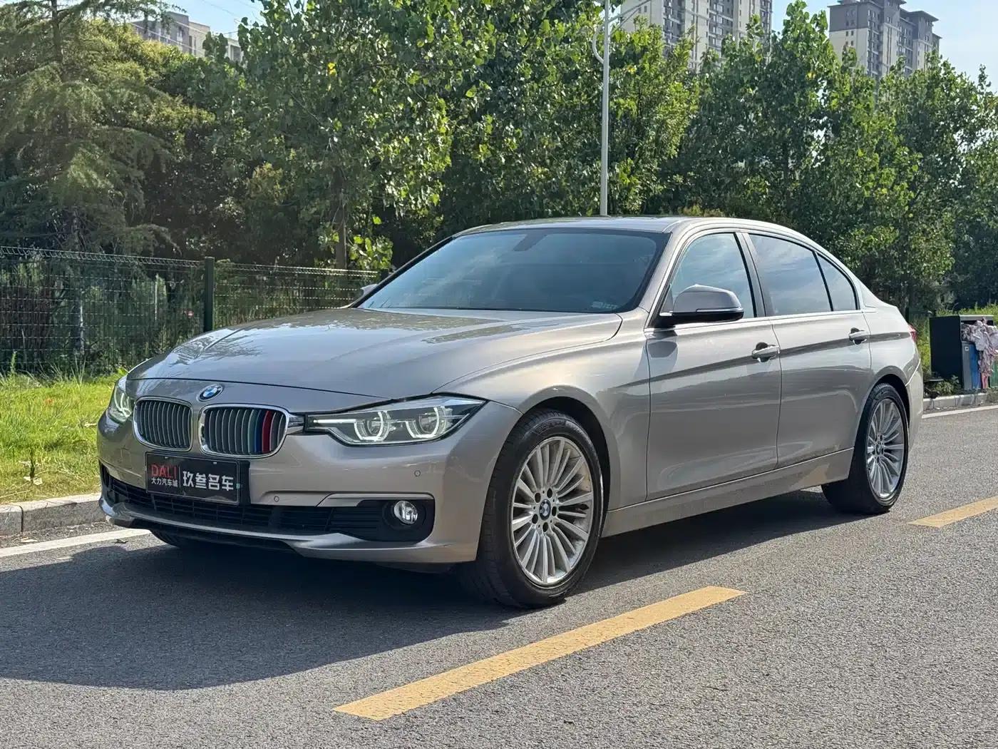 BMW 3 Series 2018 320Li Fashion Edition — миниатюра 1