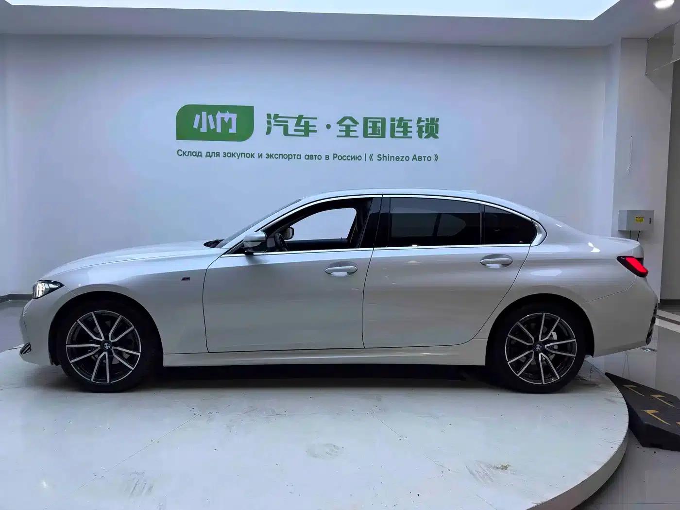 2023 BMW 3 Series 320Li M Sport Package — миниатюра 7
