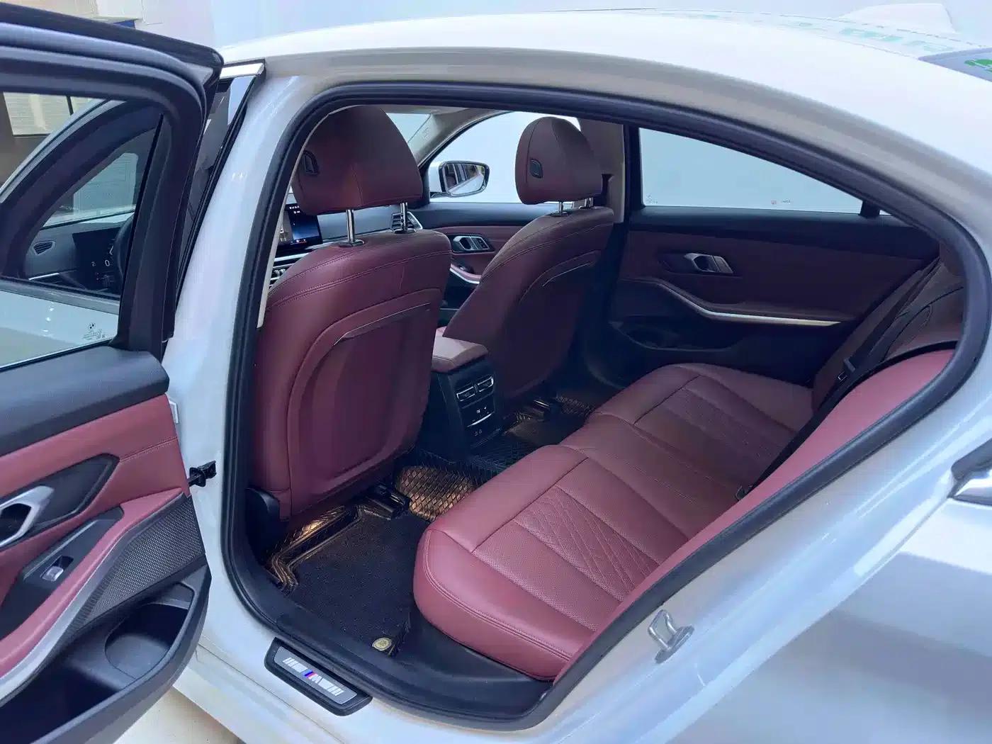 2023 BMW 3 Series 320Li M Sport Package — миниатюра 9