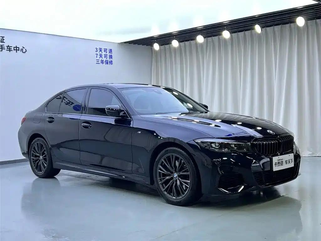2022 BMW 3 Series 330i M Sport Shadow Edition — миниатюра 2