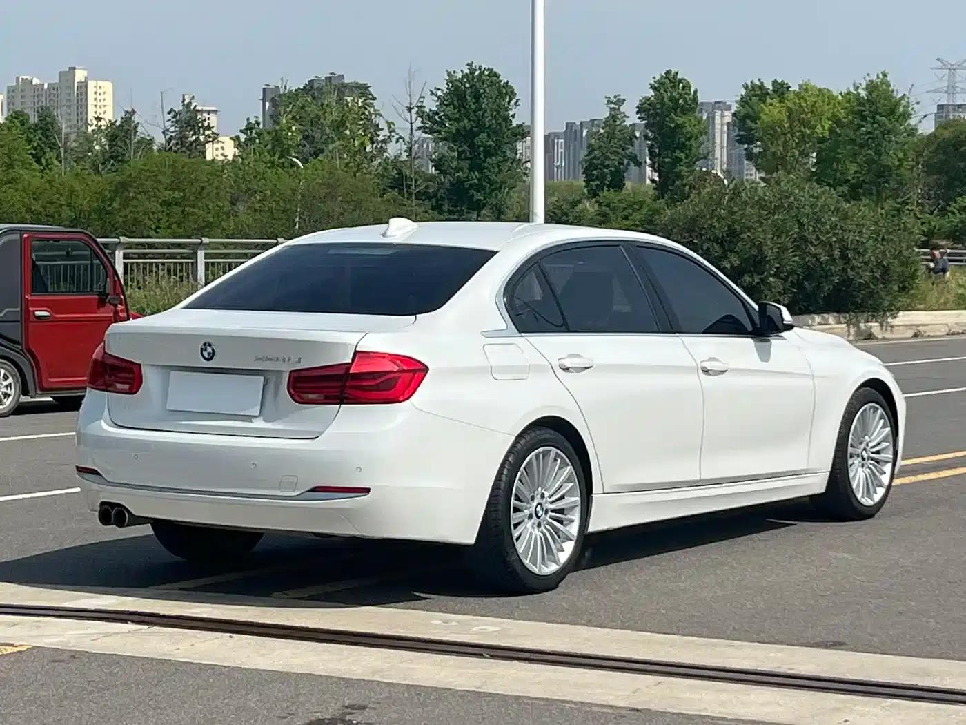 BMW 3 Series 2018 320Li Fashion Edition — миниатюра 10