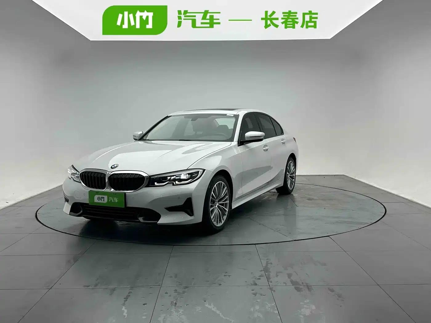 2022 BMW 3 Series 320i Sport Package — миниатюра 1
