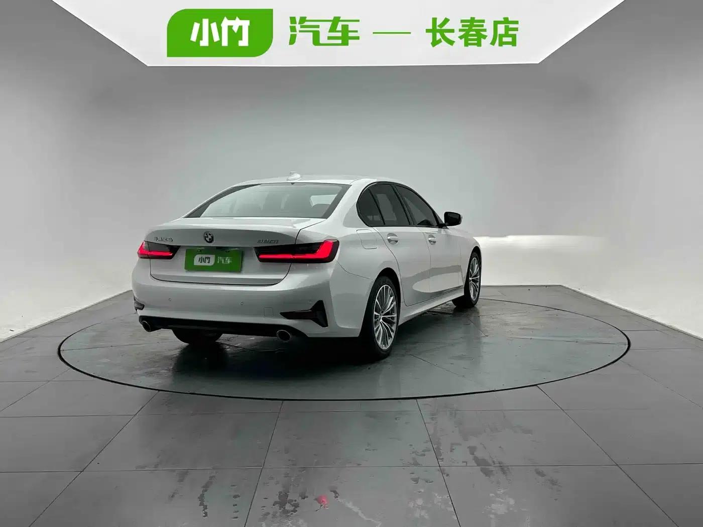 2022 BMW 3 Series 320i Sport Package — миниатюра 6