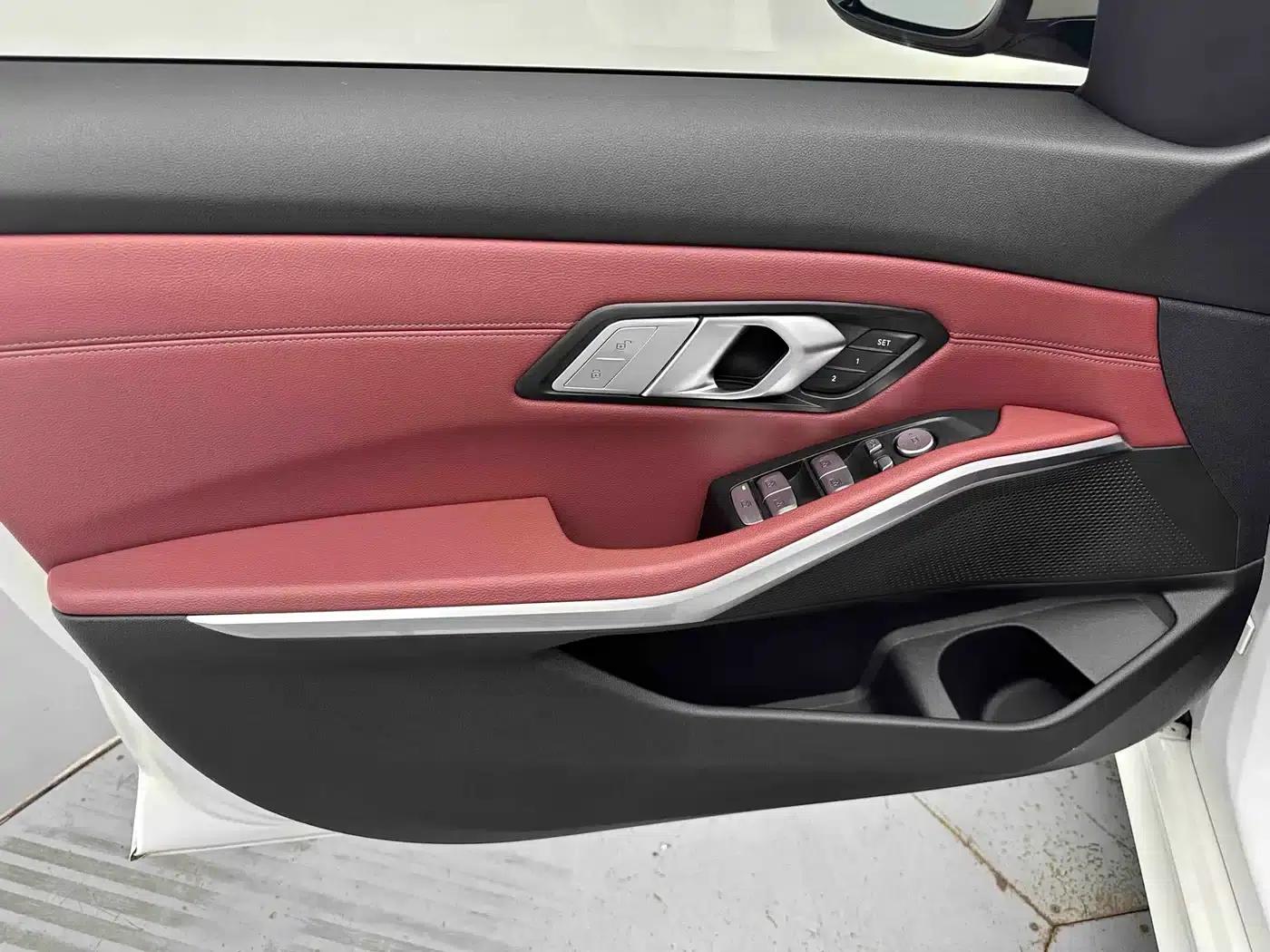 2022 BMW 3 Series 320i Sport Package — миниатюра 10