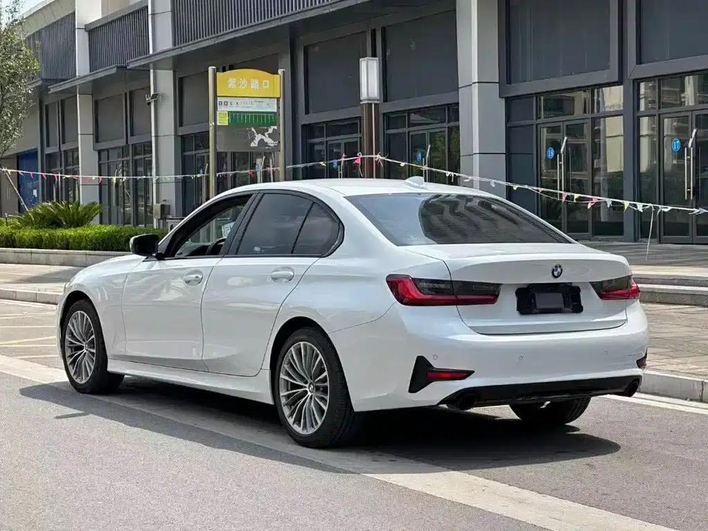 2022 BMW 3 Series 320i Sport Package — миниатюра 7