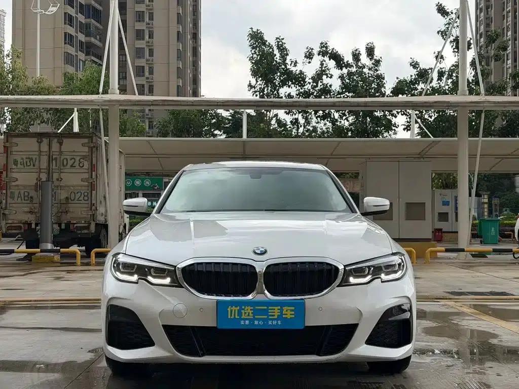 2022 BMW 3 Series 320Li M Sport Package — миниатюра 2