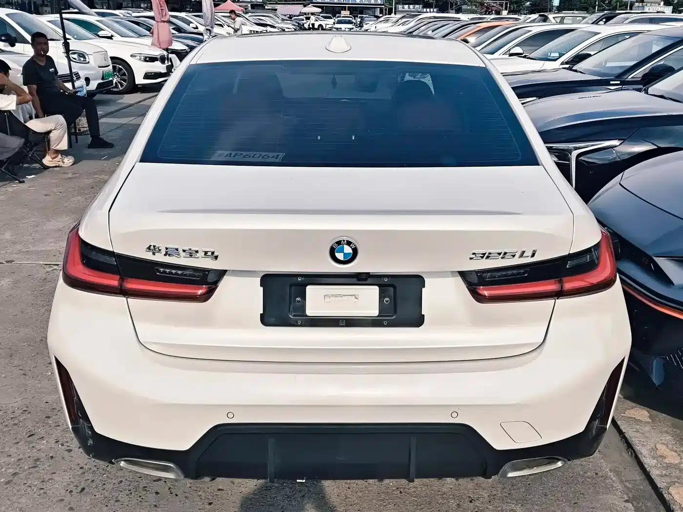 2023 BMW 3 Series 325Li M Sport Package — миниатюра 15
