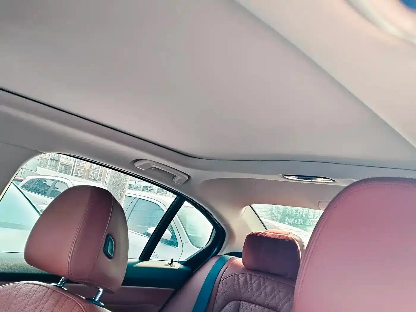 2023 BMW 3 Series 325Li M Sport Package — миниатюра 9