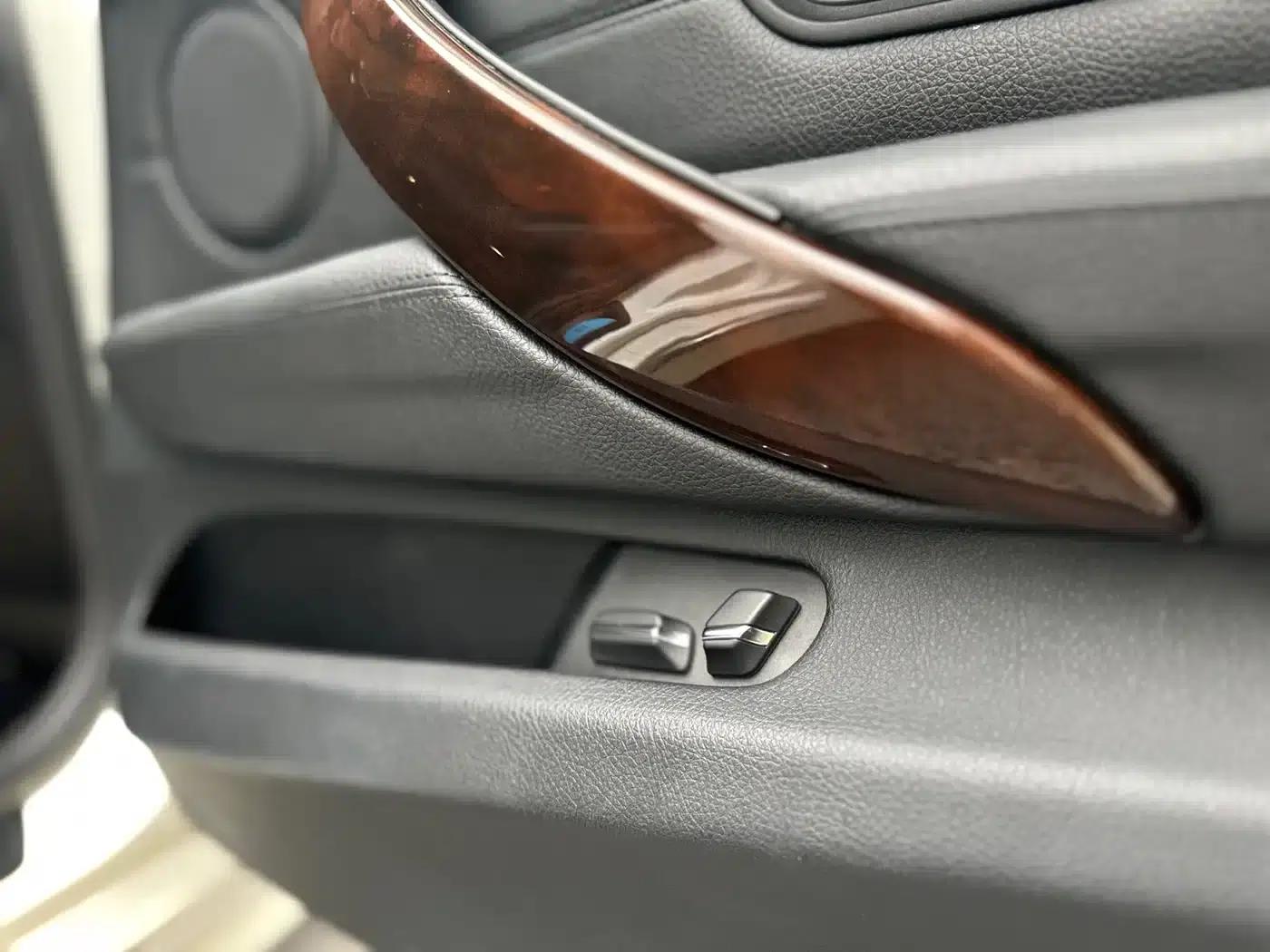 BMW 3 Series 2015 320Li Luxury Design Package — миниатюра 16