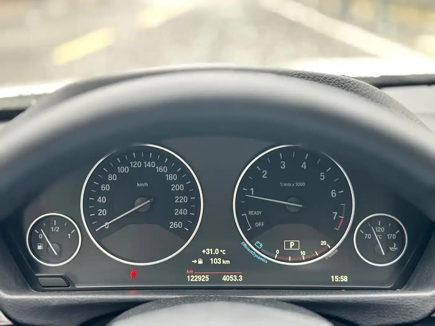 BMW 3 Series 2015 320Li Luxury Design Package — миниатюра 24