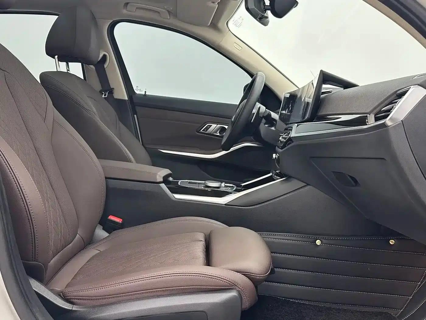 2023 BMW 3 Series 320Li M Sport Package — миниатюра 8