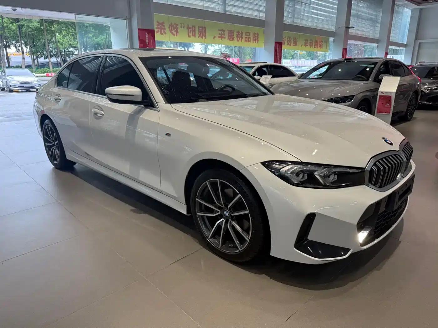 2023 BMW 3 Series 320Li M Sport Package — миниатюра 3