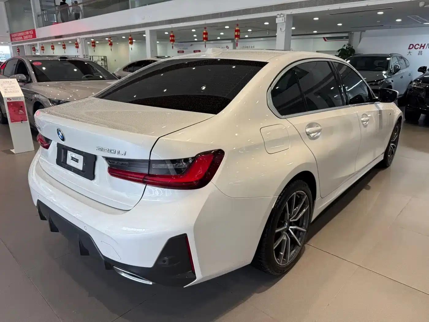 2023 BMW 3 Series 320Li M Sport Package — миниатюра 4