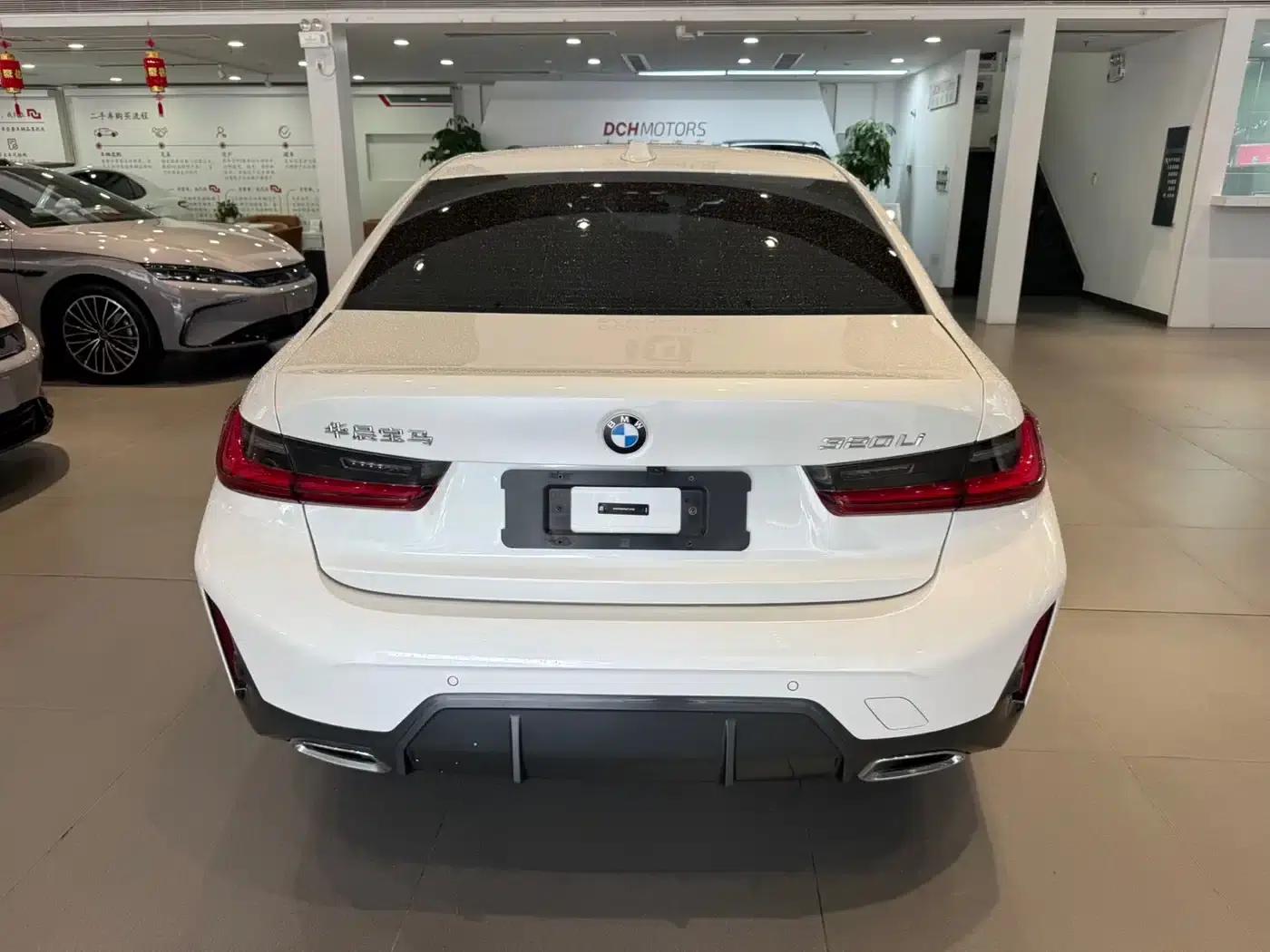 2023 BMW 3 Series 320Li M Sport Package — миниатюра 5