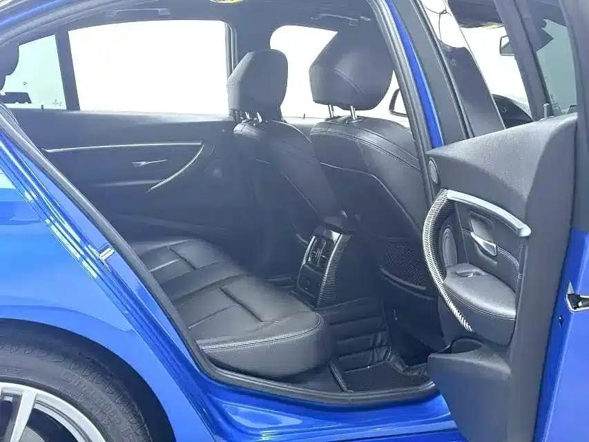 2018 BMW 3 Series 320i M Sport Shadow Edition — миниатюра 5