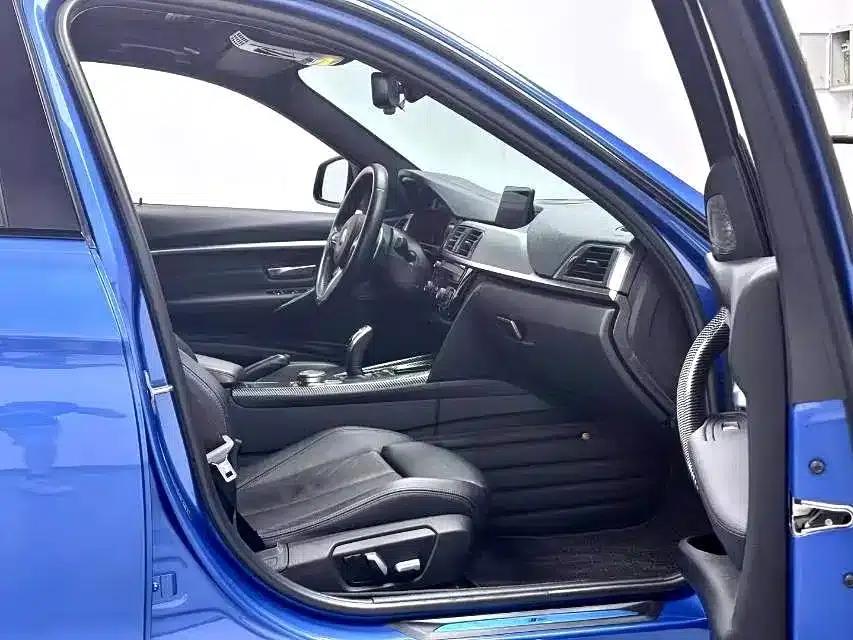 2018 BMW 3 Series 320i M Sport Shadow Edition — миниатюра 7