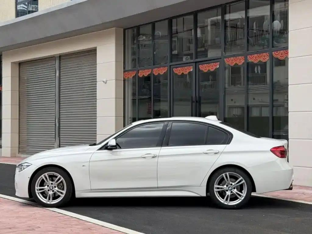 2019 BMW 3 Series 320i M Sport Package — миниатюра 8