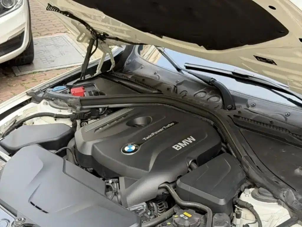 2019 BMW 3 Series 320i M Sport Package — миниатюра 9