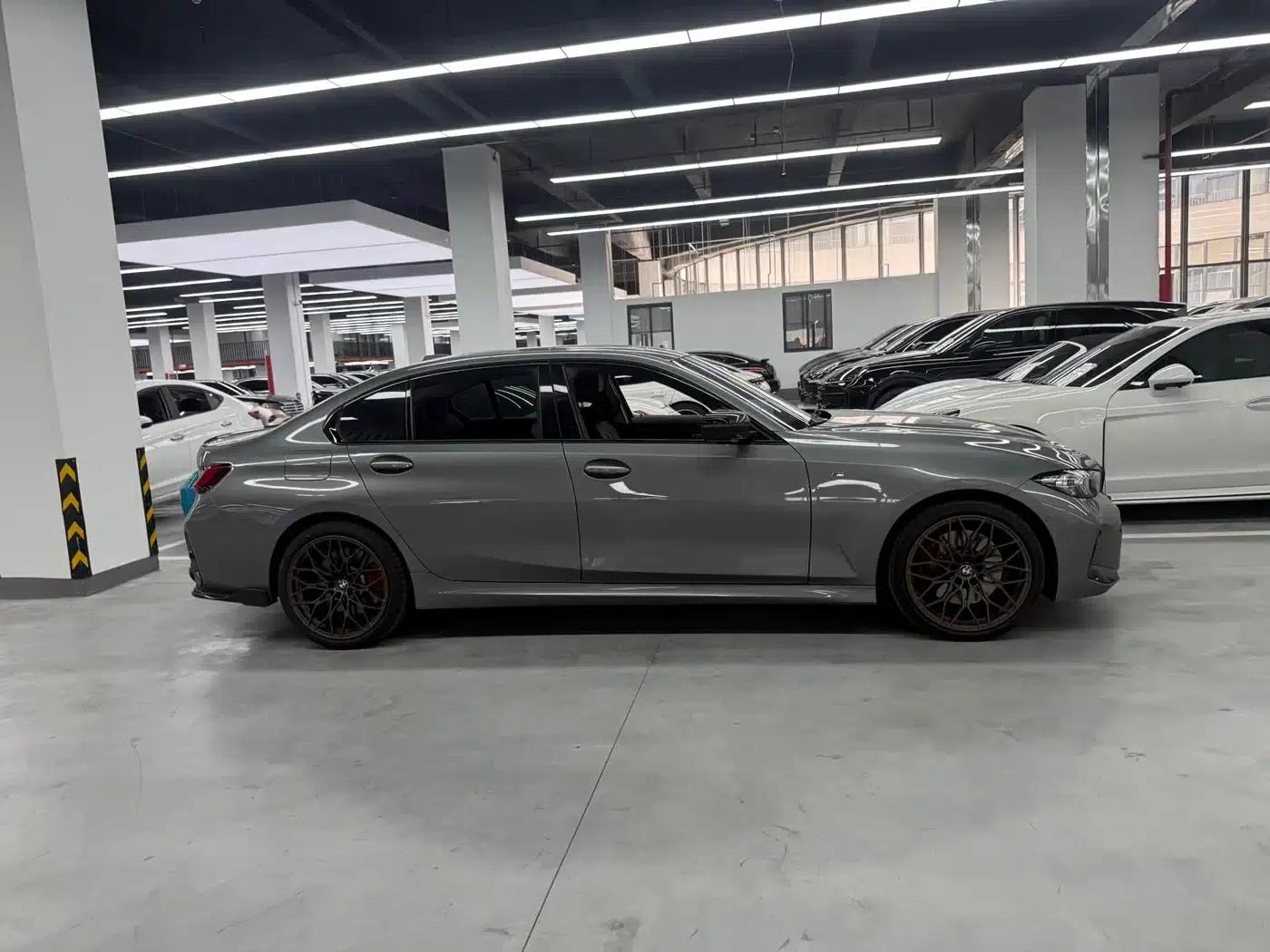 2023 BMW 3 Series 330Li M Sport Shadow Edition — миниатюра 9