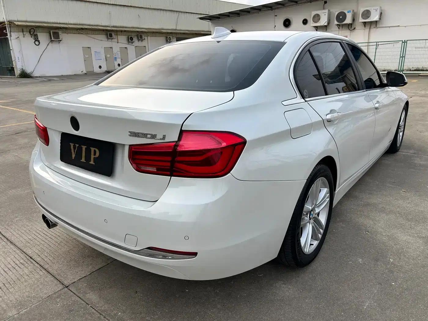 2017 BMW 3 Series 320Li Fashion Edition — миниатюра 8