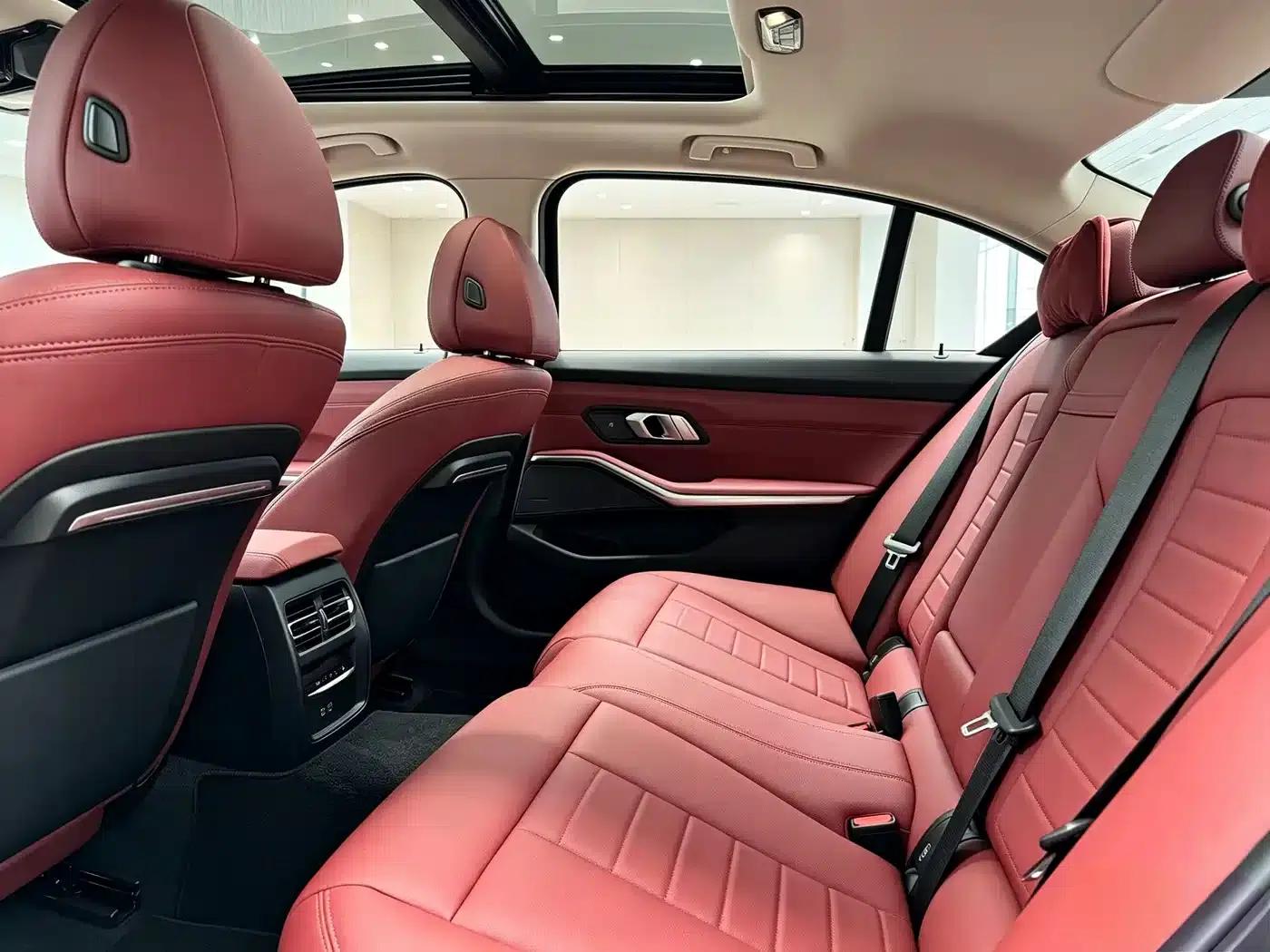 2022 BMW 3 Series 325Li M Sport Shadow Edition — миниатюра 11