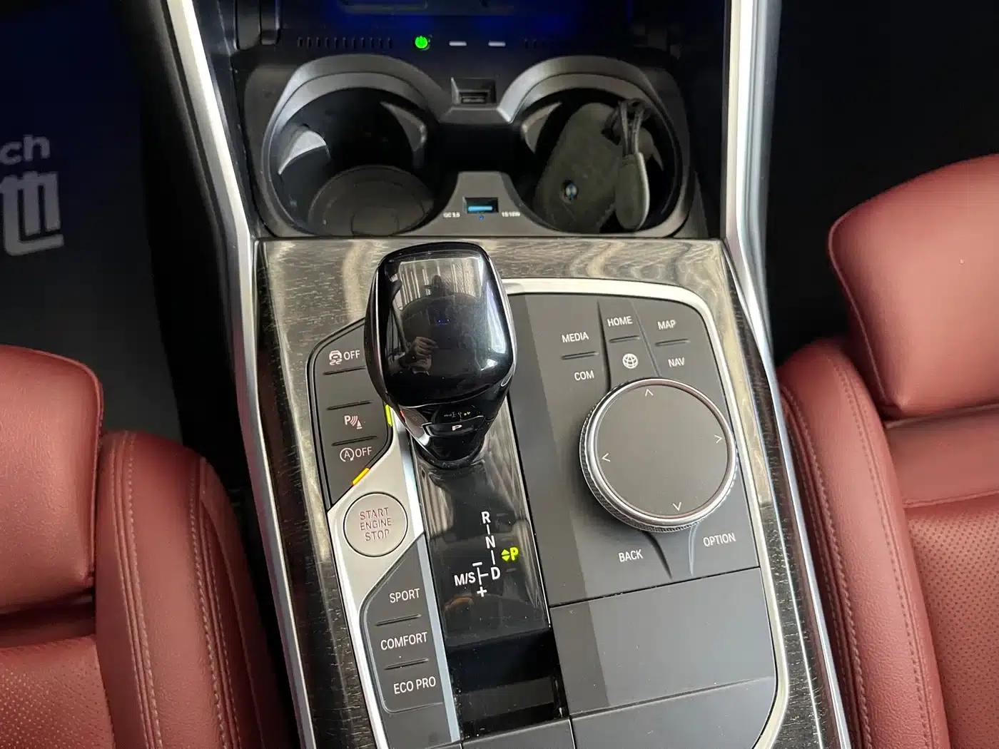 2022 BMW 3 Series 325i M Sport Package — миниатюра 13
