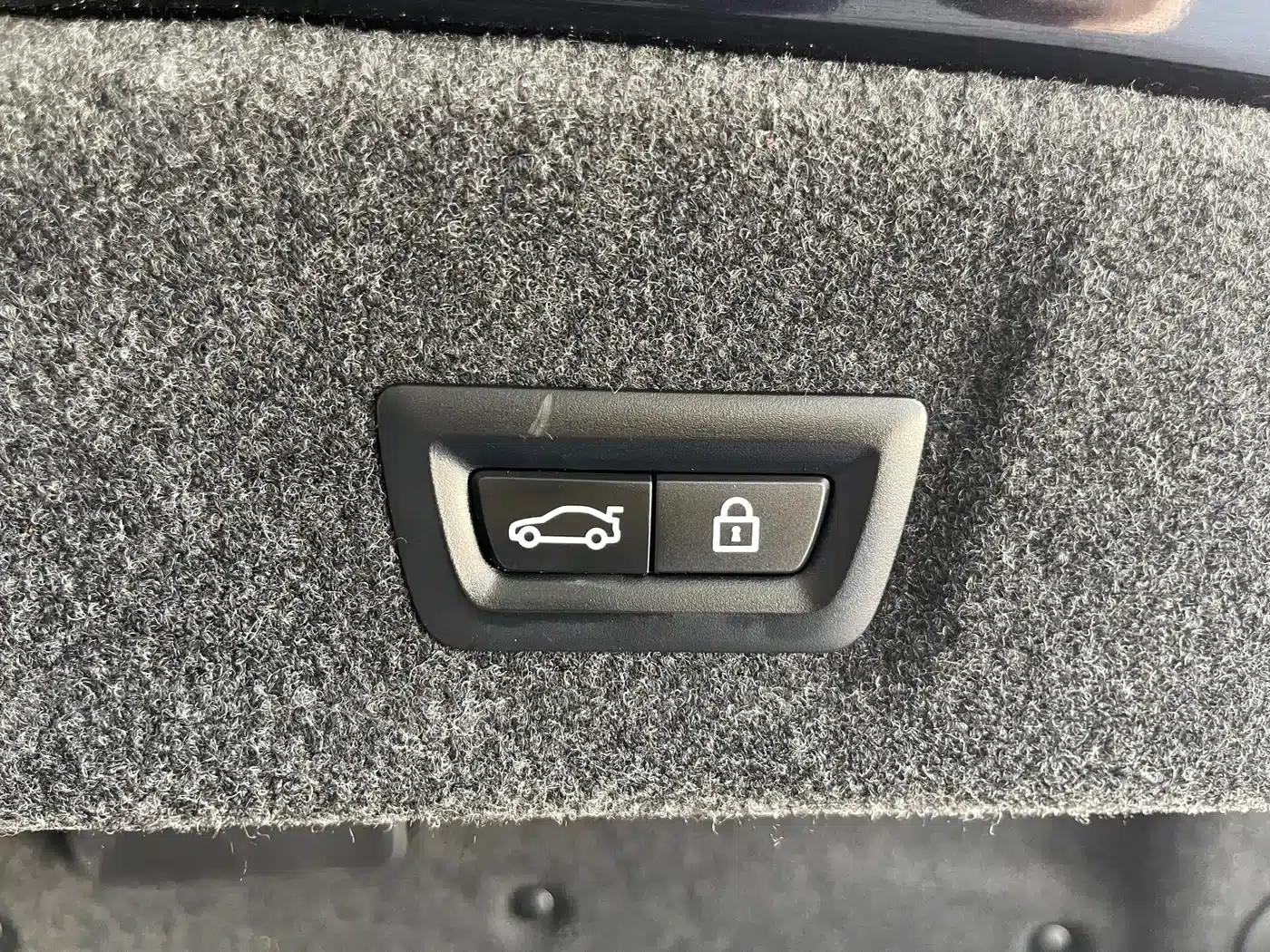 2022 BMW 3 Series 325i M Sport Package — миниатюра 20