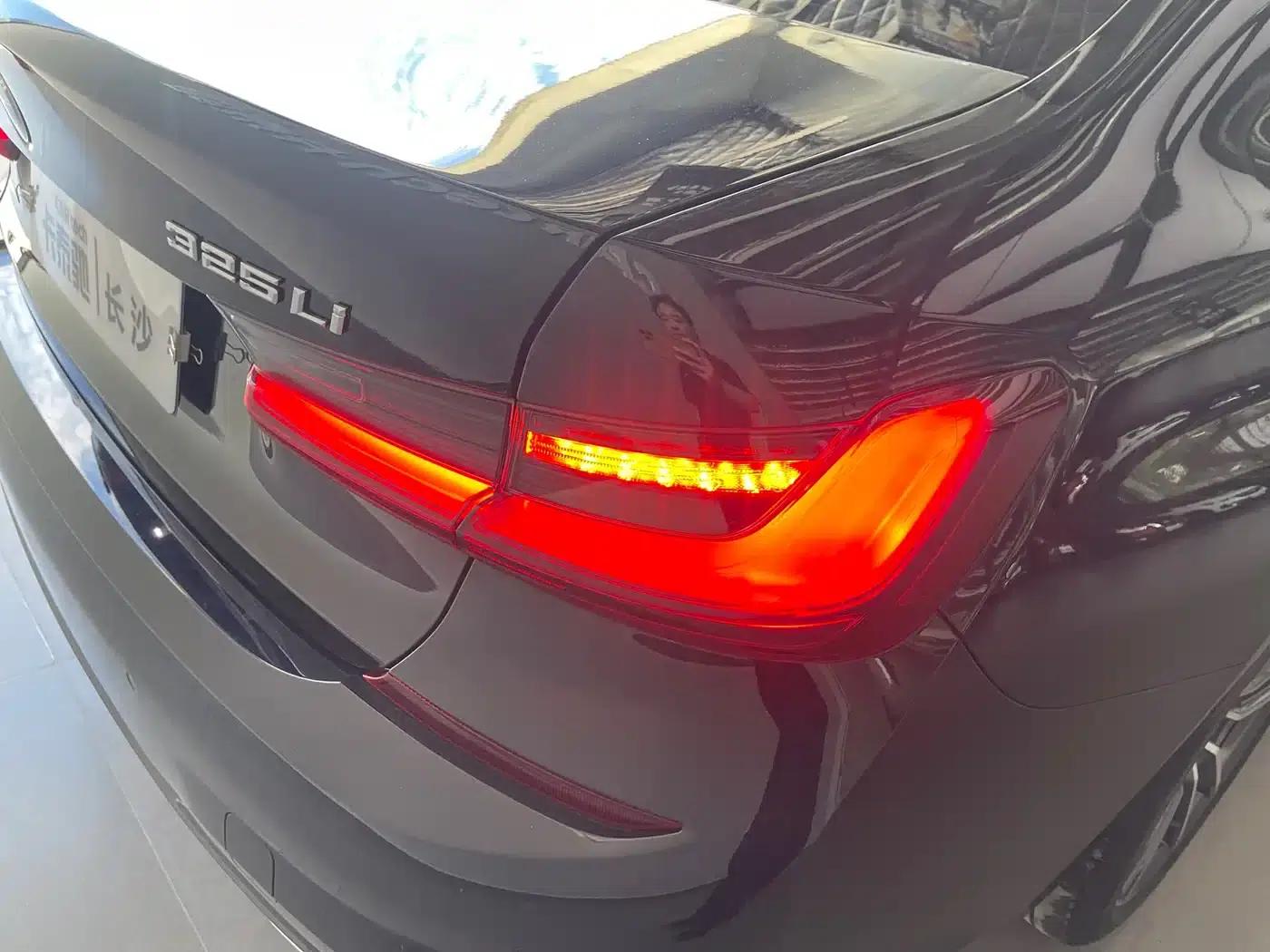 2022 BMW 3 Series 325i M Sport Package — миниатюра 31