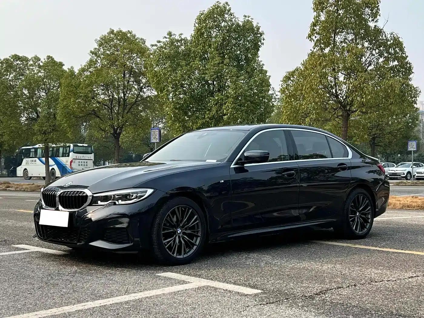 2022 BMW 3 Series 325Li M Sport Package — миниатюра 1