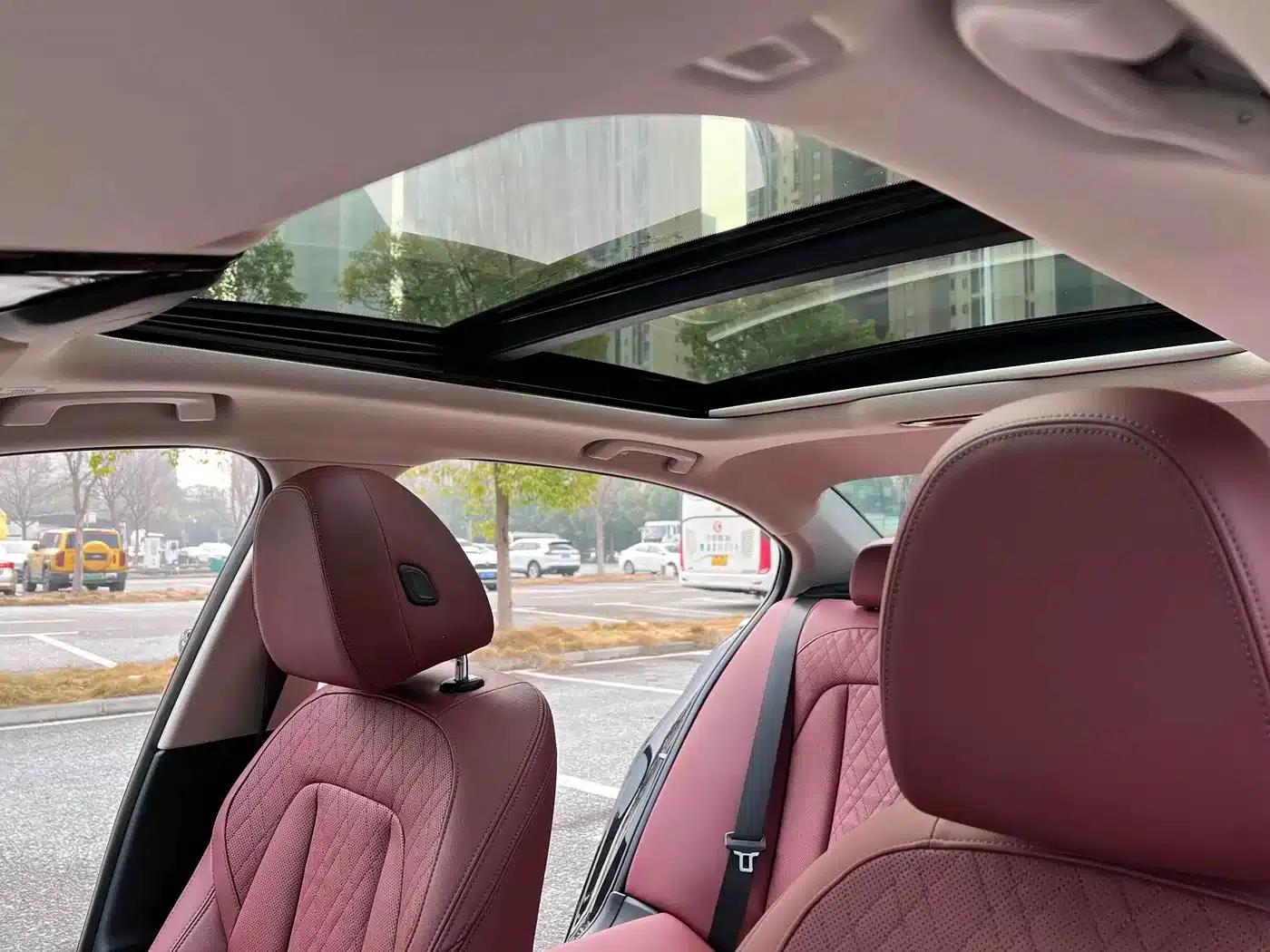2022 BMW 3 Series 325Li M Sport Package — миниатюра 14