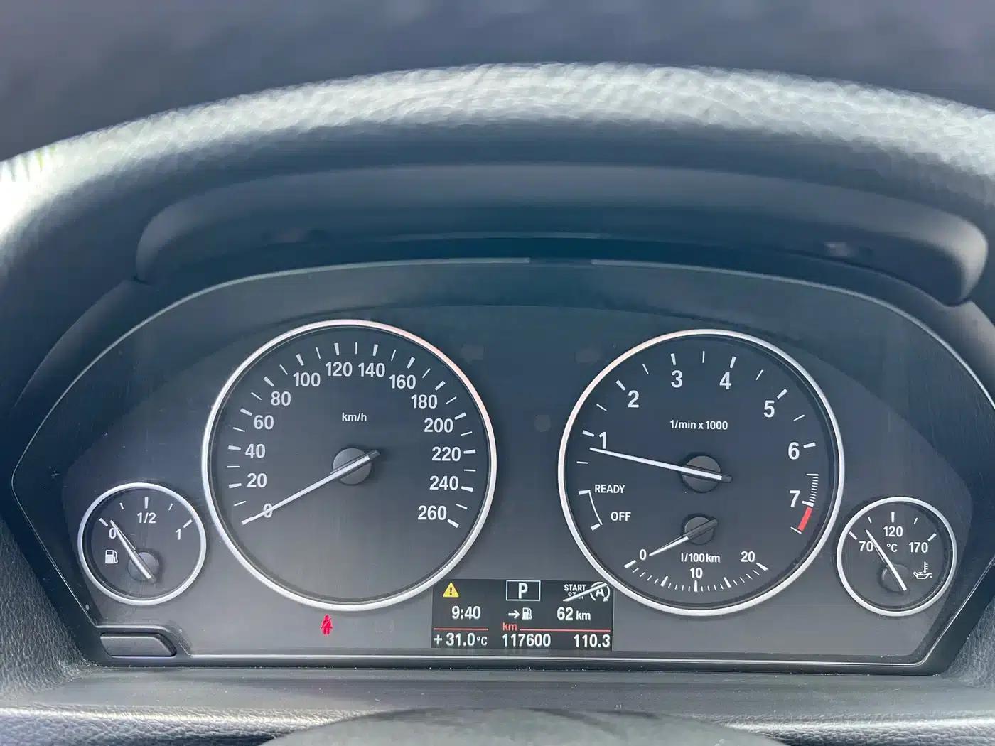 BMW 3 Series 2014 320Li Fashion Edition — миниатюра 4