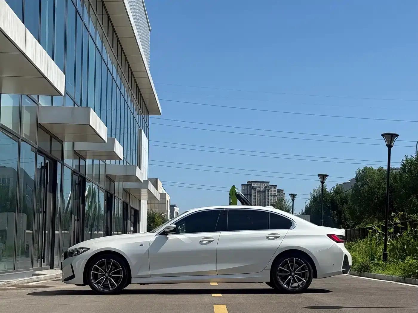 2024 BMW 3 Series 325Li M Sport Package — миниатюра 2