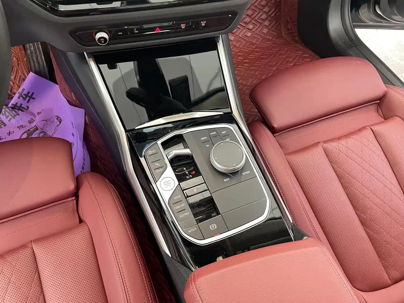 2023 BMW 3 Series 320Li M Sport Package — миниатюра 12