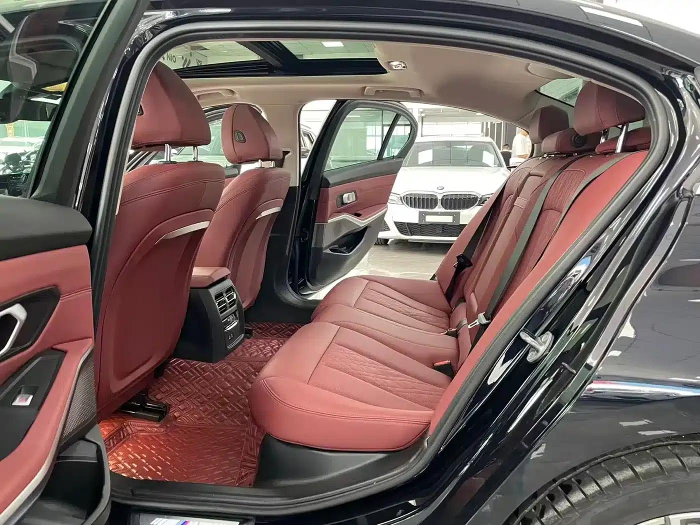 2023 BMW 3 Series 320Li M Sport Package — миниатюра 6