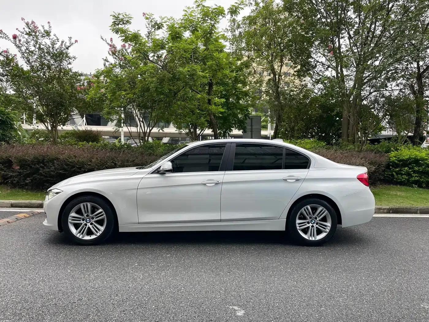 2017 BMW 3 Series 320Li Fashion Edition — миниатюра 4