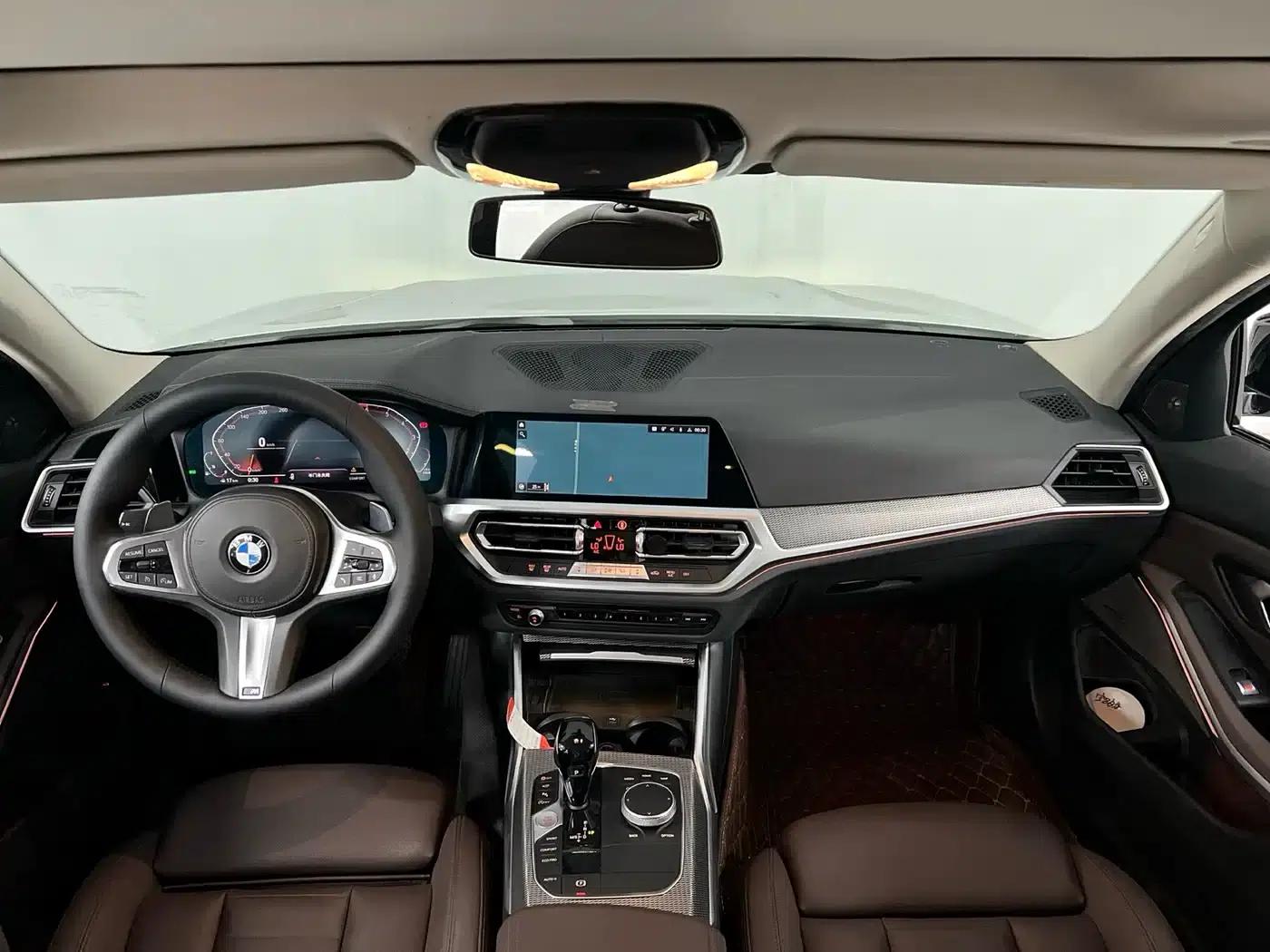 2020 BMW 3 Series 325Li M Sport Shadow Edition — миниатюра 5